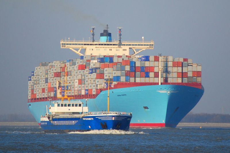 Modellschiff Containerschiff