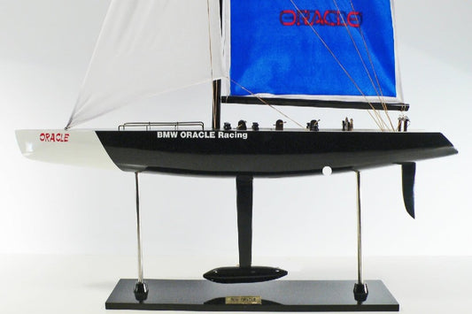 Modellschiff BMW Oracle Segelschiff Holzmodellschiff.de