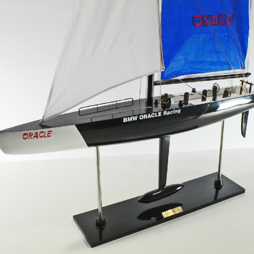 Modellschiff BMW Oracle Segelschiff Holzmodellschiff.de