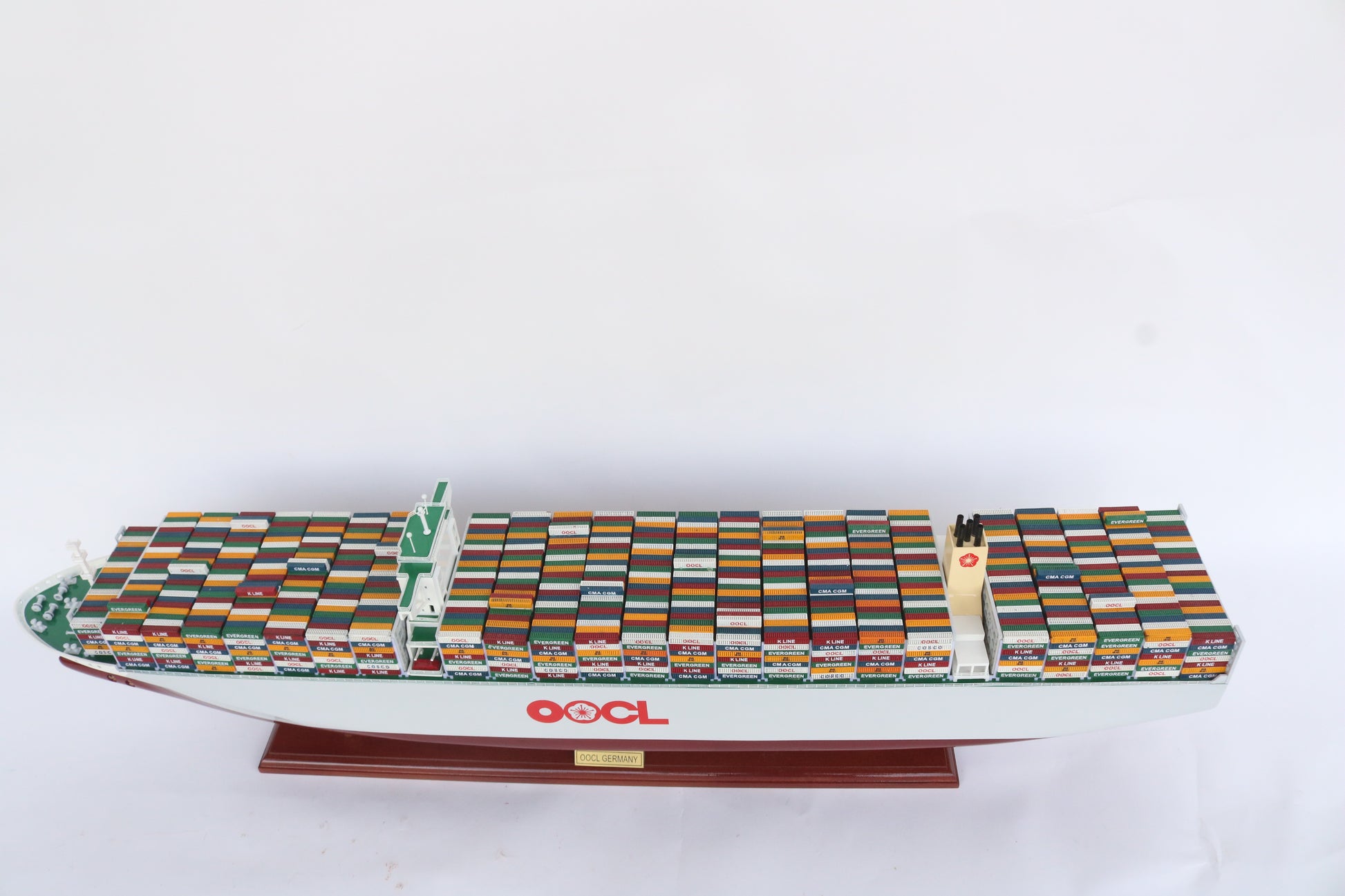 Modellschiff Containerschiff OOCL Germany