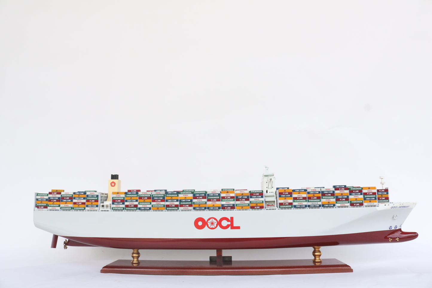 Modellschiff Containerschiff OOCL Germany
