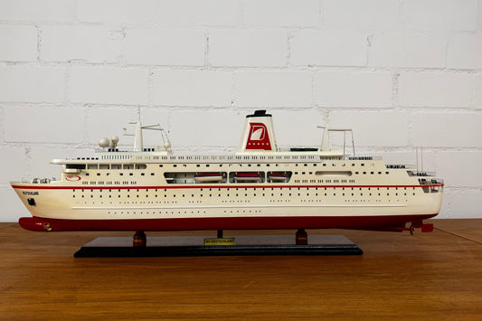 Modellschiff Kreuzfahrschiff MS Deutschland B-Ware
