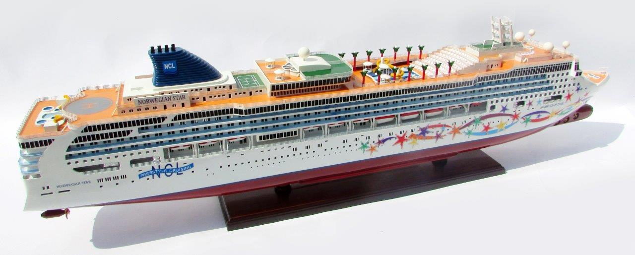 Modellschiff Kreuzfahrtschiff Norwegian Star