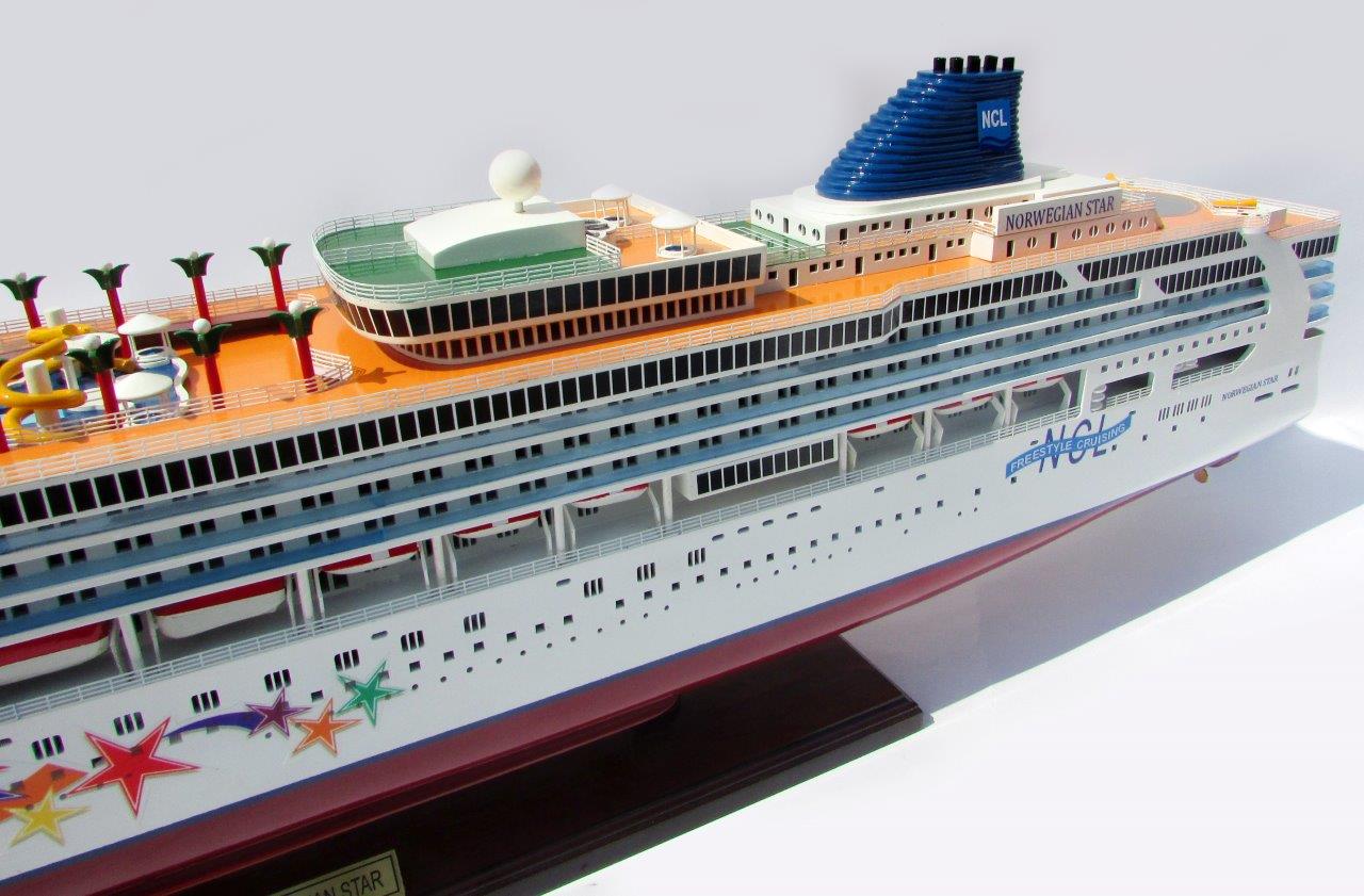 Modellschiff Kreuzfahrtschiff Norwegian Star