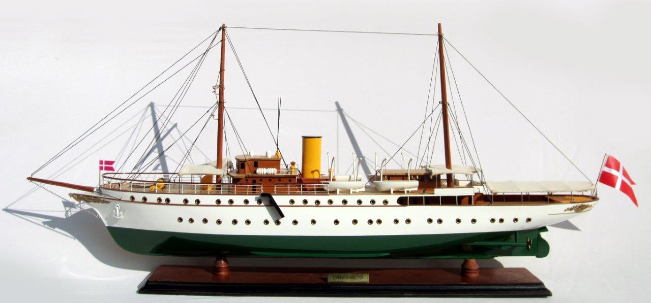 Modellschiff Dannebrog Dampfschiff Holzmodellschiff.de