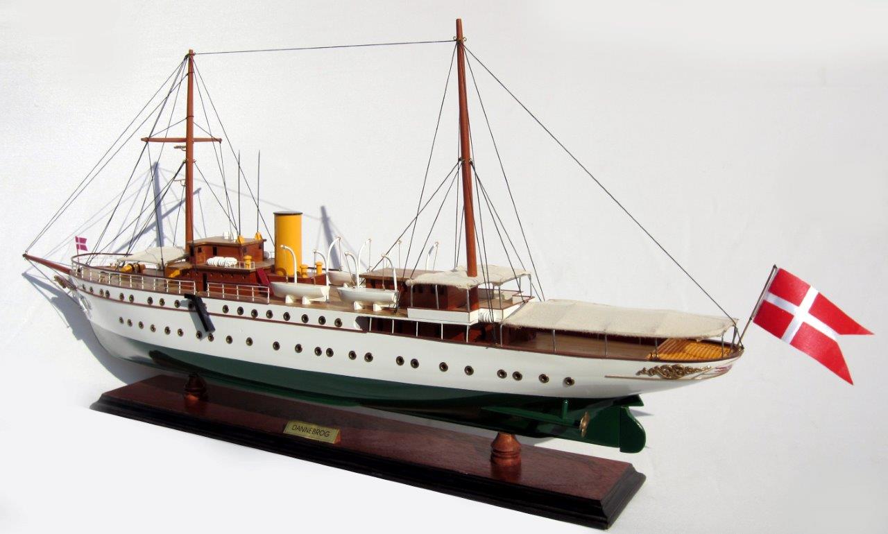 Modellschiff Dannebrog Dampfschiff Holzmodellschiff.de