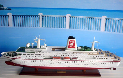 Modellschiff MS Deutschland Holzmodellschiff.de