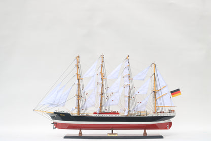 Modellschiff Peking Segel gesetzt