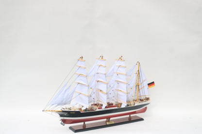 Modellschiff Peking Segel gesetzt