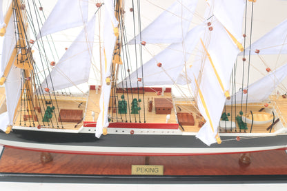 Modellschiff Peking Segel gesetzt