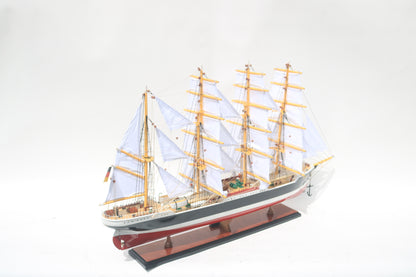 Modellschiff Peking Segel gesetzt