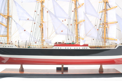 Modellschiff Peking Segel gesetzt