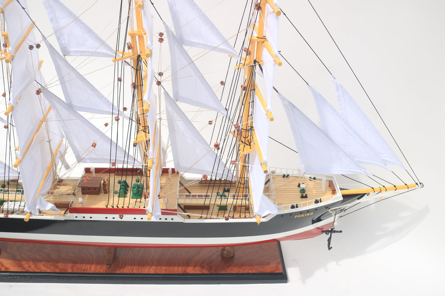 Modellschiff Peking Segel gesetzt