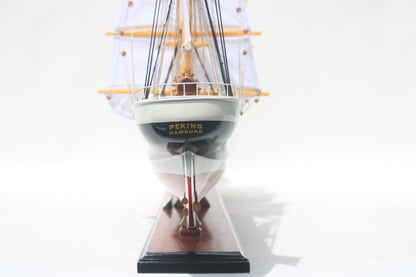 Modellschiff Peking Segel gesetzt