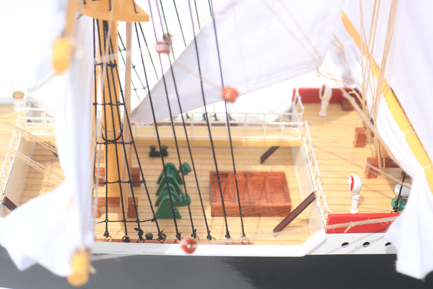 Modellschiff Peking Segel gesetzt