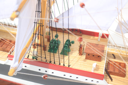 Modellschiff Peking Segel gesetzt