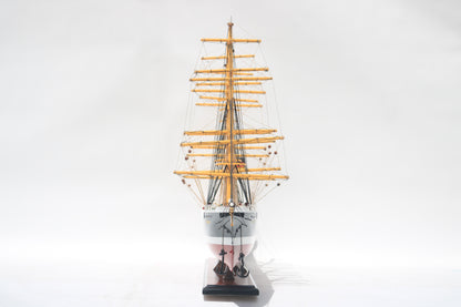 Modellschiff Peking Segel gerefft