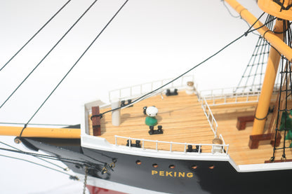 Modellschiff Peking Segel gerefft