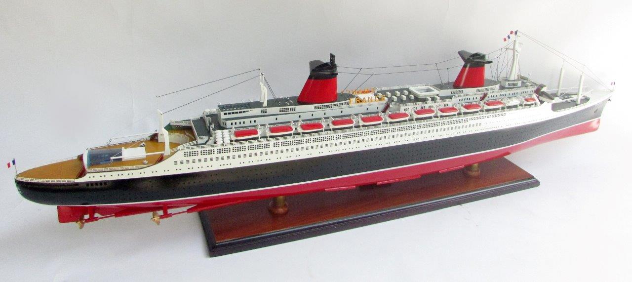 Modellschiff Kreuzfahrtschiff SS France